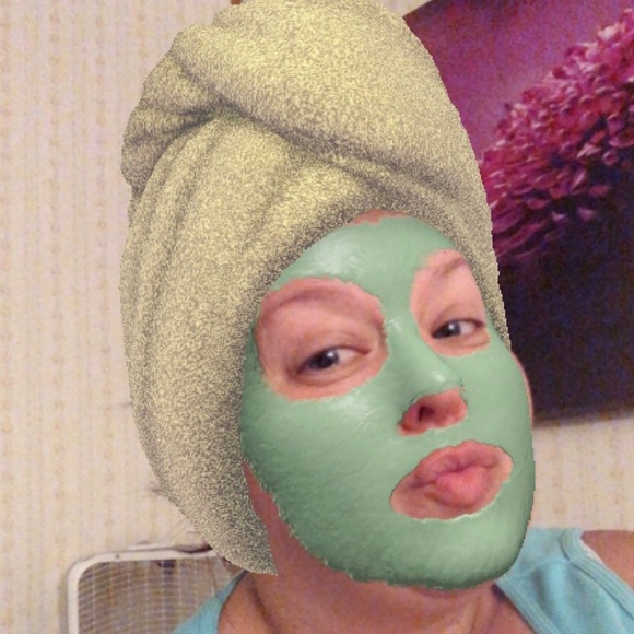 Meet your Posher, Victoria - Picture 1 of 3